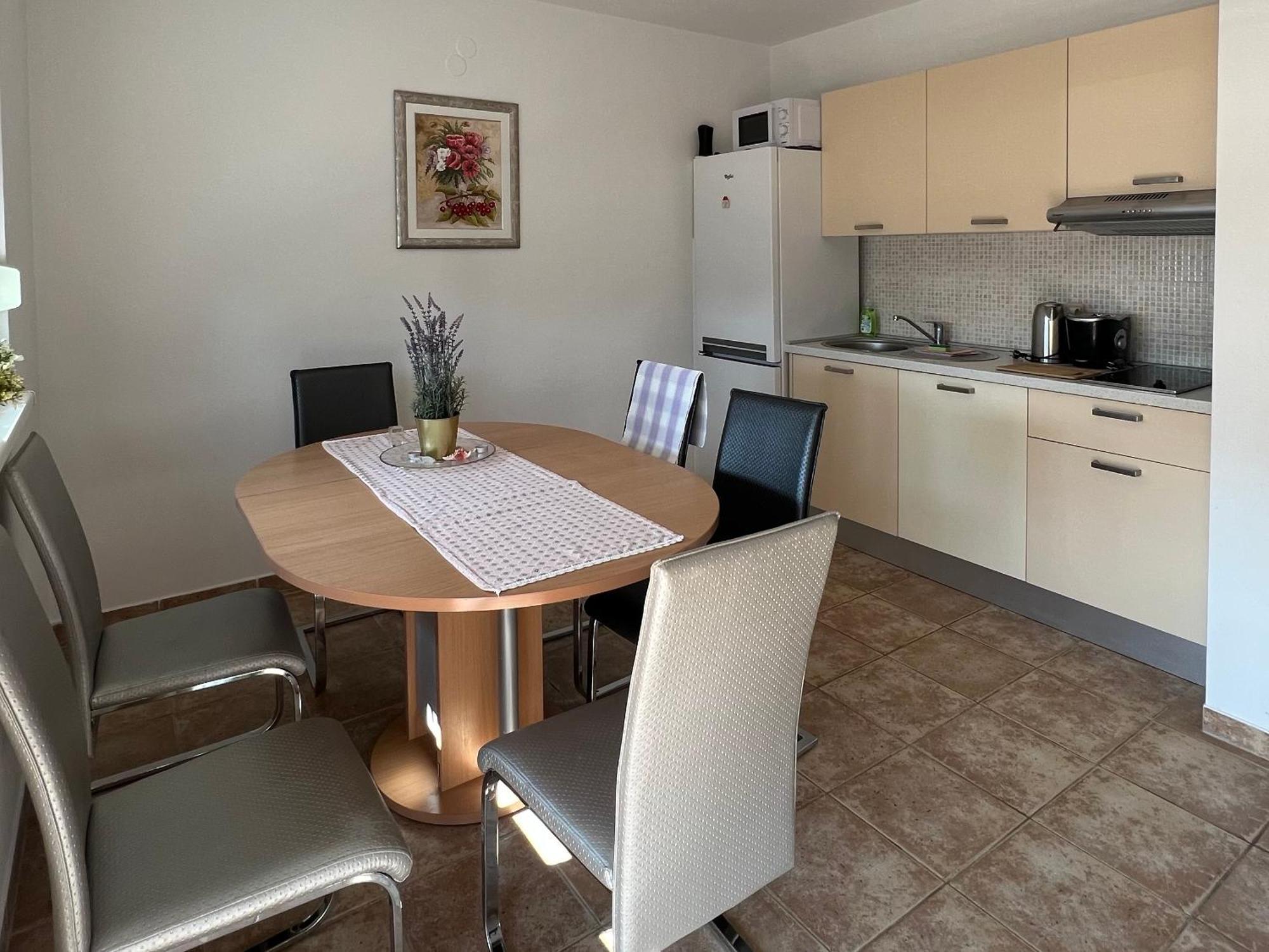 Apartment Jurisic Tucepi